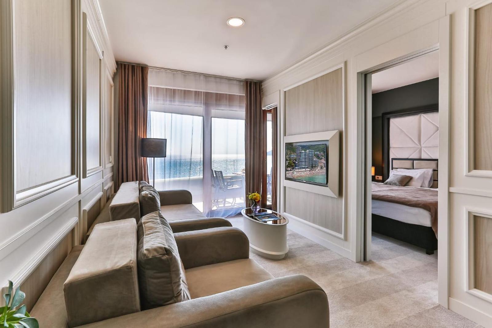 Maresia Boutique Suites Budua Esterno foto
