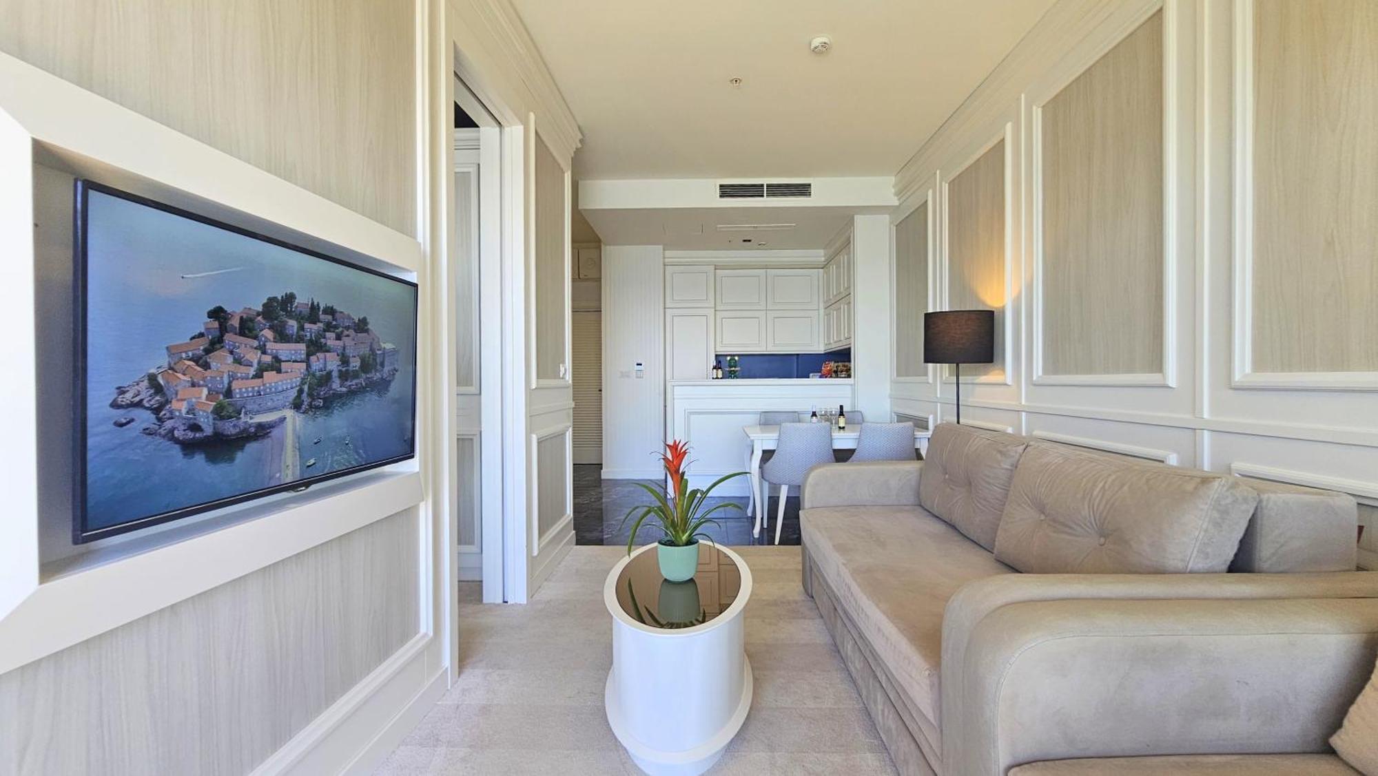Maresia Boutique Suites Budua Esterno foto