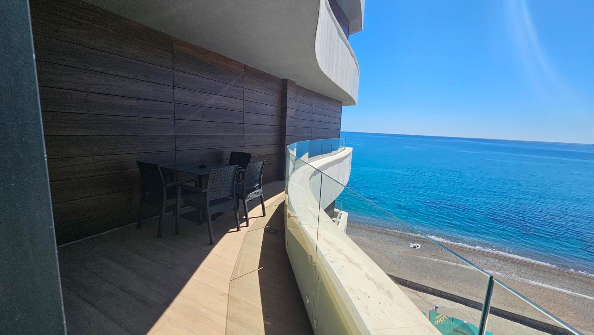 Maresia Boutique Suites Budua Esterno foto